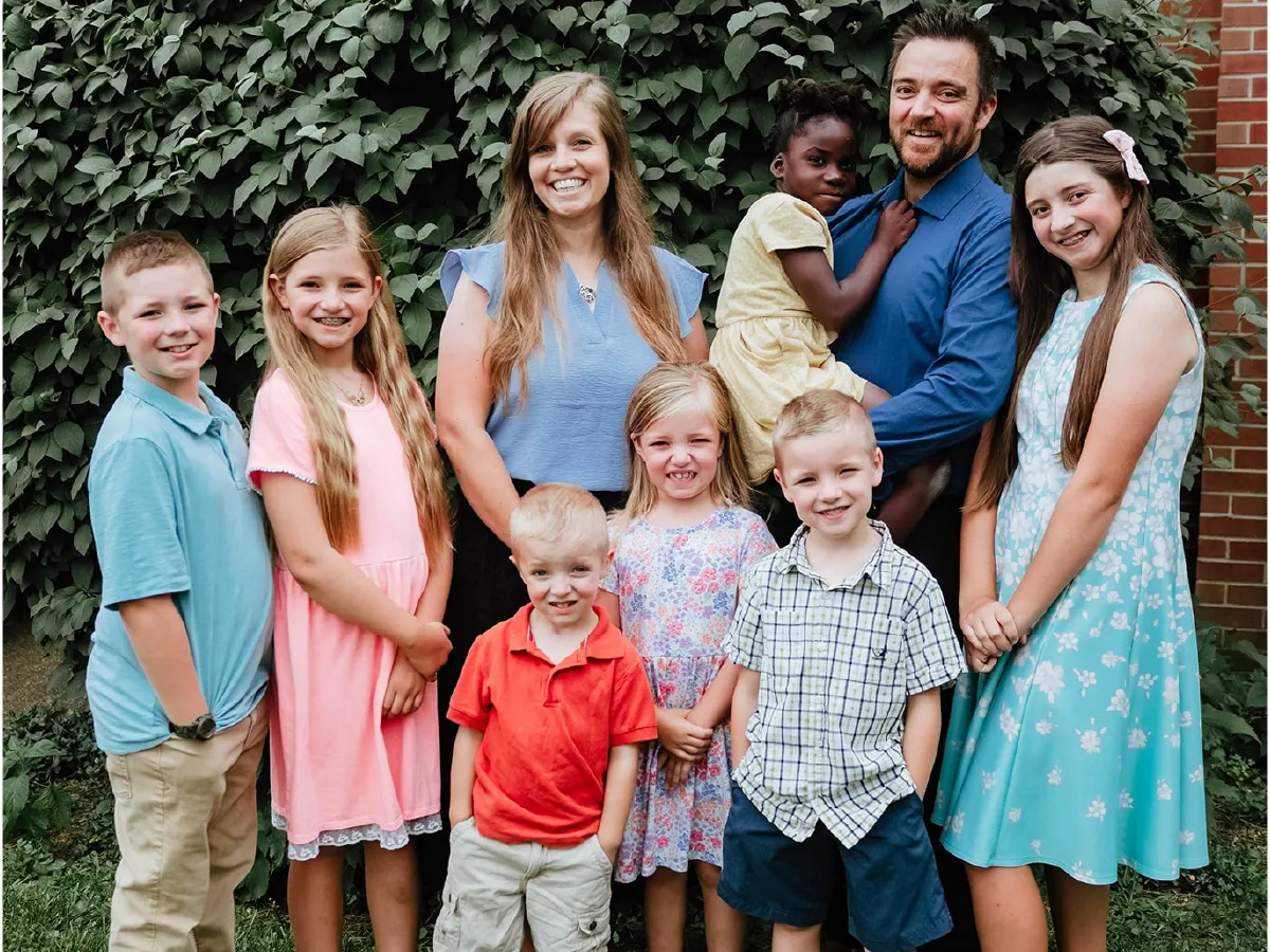 Wade Thomas and family